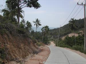 Luxusstra�e auf Koh Pah Ngan
